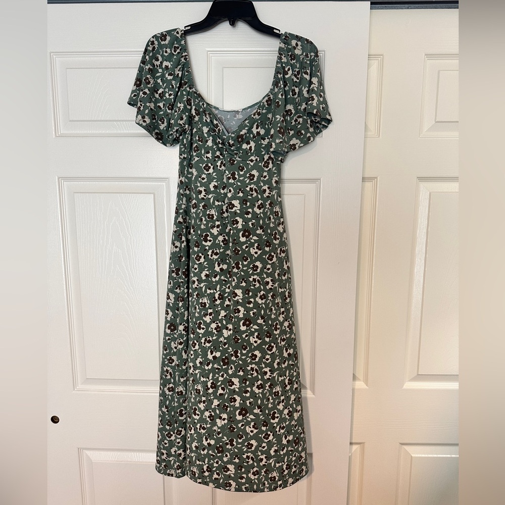 LUSH Green Floral Midi Dress Size Small